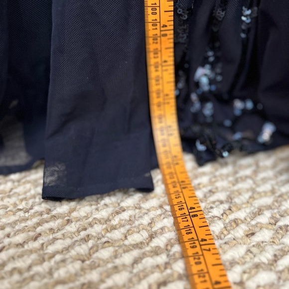 Nightway, a V-neck w/ an array of sequin embellishments on a flowing silhouette - Picture 9 of 15